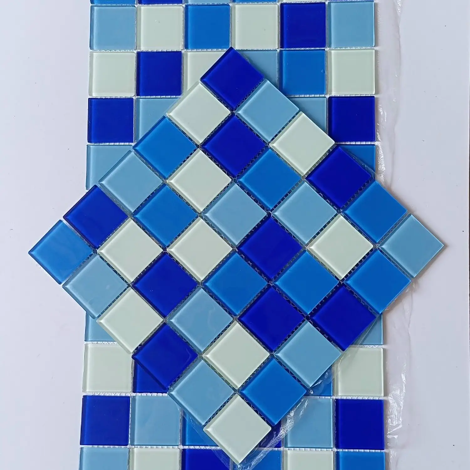 Gạch Mosaic Trung Quốc 300x300 VTP (48052) (Mosaic Thuỷ Tinh) Gạch Mosaic Trung Quốc 300x300 VTP (48052) (Mosaic Thuỷ Tinh)