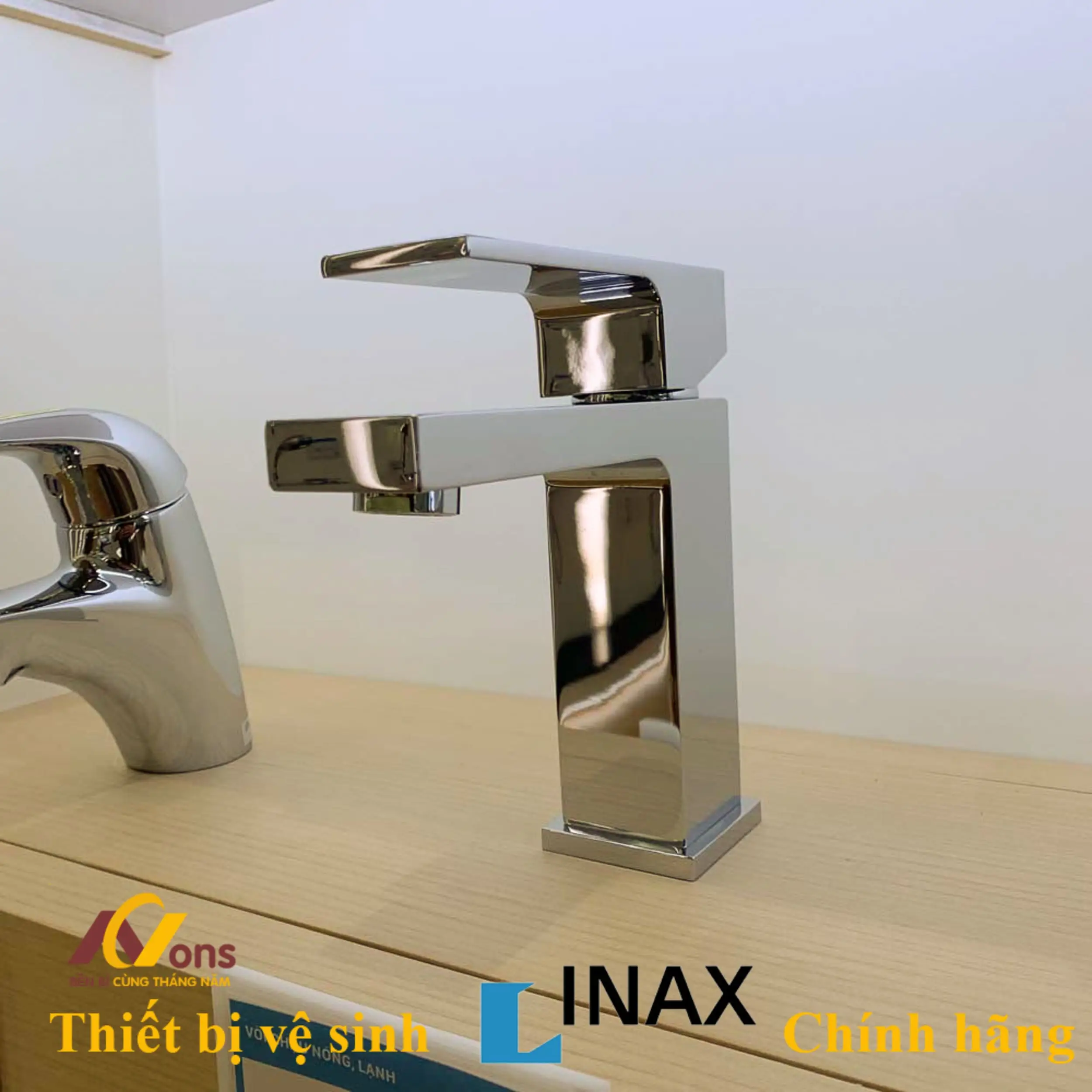 Vòi Lavabo Inax LFV-402S (LFV402S) Nóng Lạnh | Vòi Lavabo Inax
